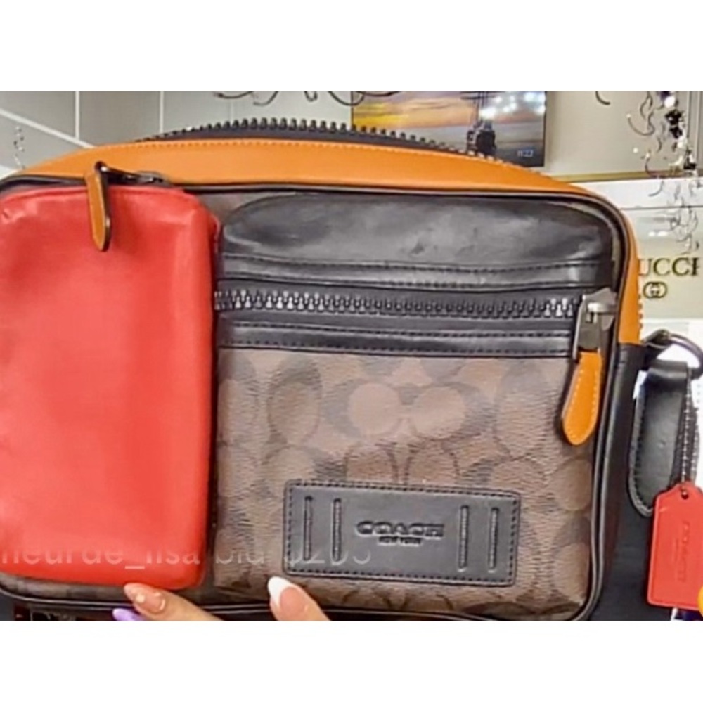 COACH **Rare** Uni-sex Color Block Leather Travel Bag * Multi-Pocket XLNT - Picture 2 of 12